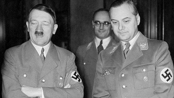 Розенберг и Гитлер