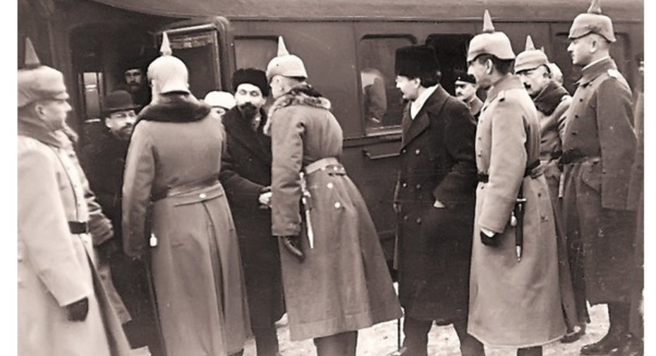 Советская делегация в Бресте