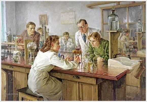 система народного просвещения в СССР считалась лучшей в мире, научная карьера была доступна каждому