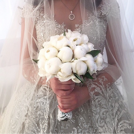 Платье невесте сшил ливанский дизайнер Зухаир Мурад
