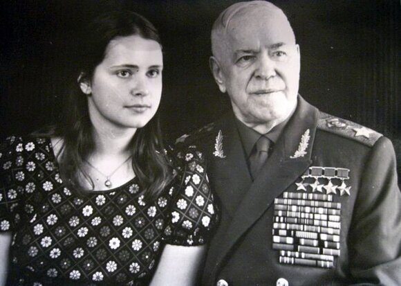 Мария Георгиевна Жукова и её отец, Георгий Константинович Жуков