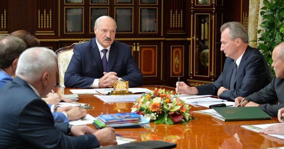 в фокусе внимания Александра Лукашенко учебники истории, идеологии и пропагандистская работа  в системе учреждений Минобразования