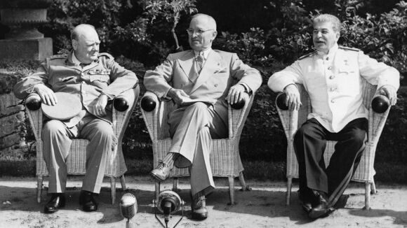 У.Черчилль, Г.Трумэн и И.Сталин во время Потсдамской конференции