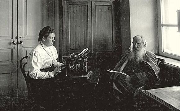 Л.Н. Толстой с дочерью Александрой