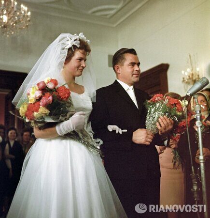 04-31 Свадьба Терешковой и Николаева