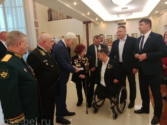 Ягодницына с Послом