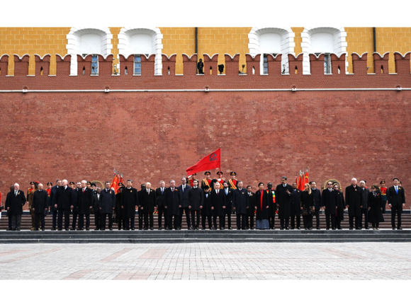 Возложение 9 мая 10