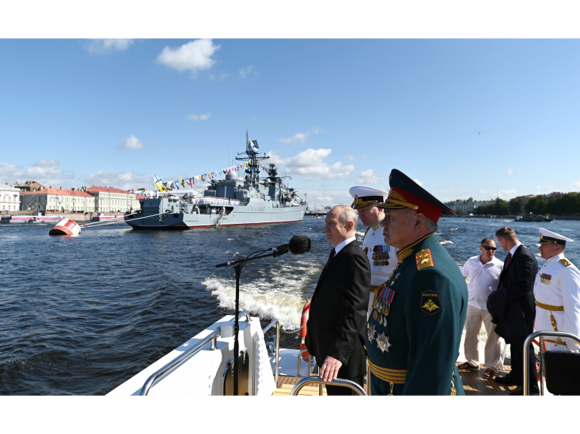 Путин и парад ВМФ 4